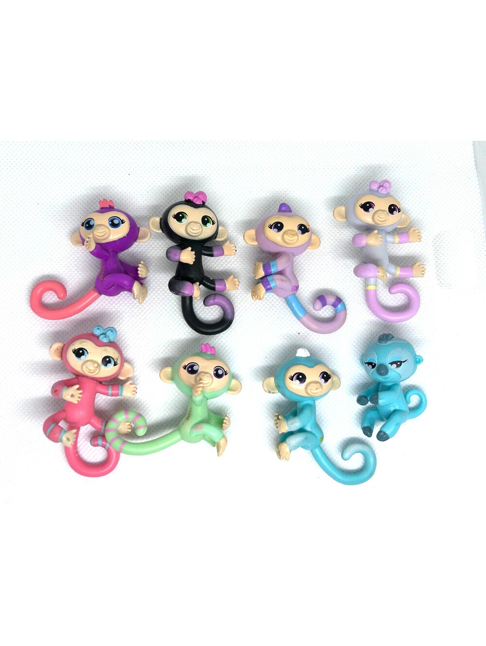 Fingerlings Mini BFF Figures Lot of 8